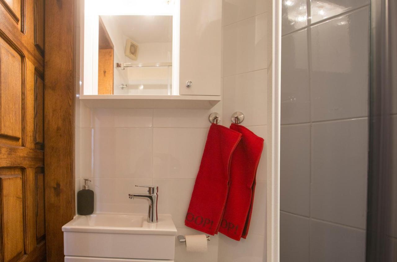 Guest House Kuseta سبليت المظهر الخارجي الصورة