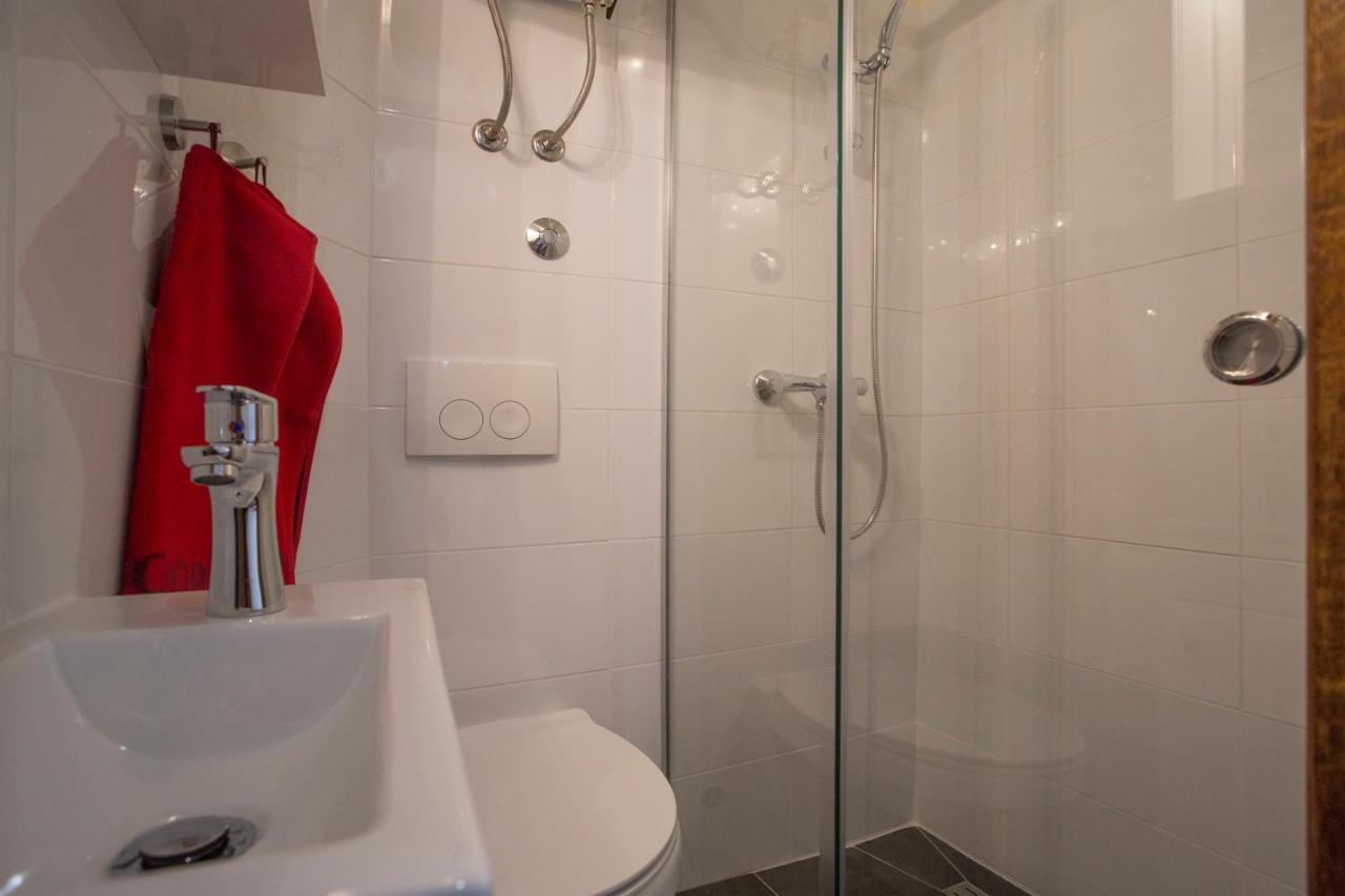 Guest House Kuseta سبليت المظهر الخارجي الصورة