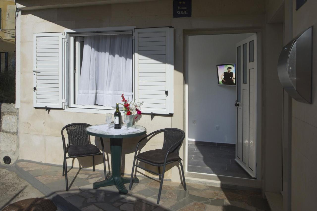 Guest House Kuseta سبليت المظهر الخارجي الصورة