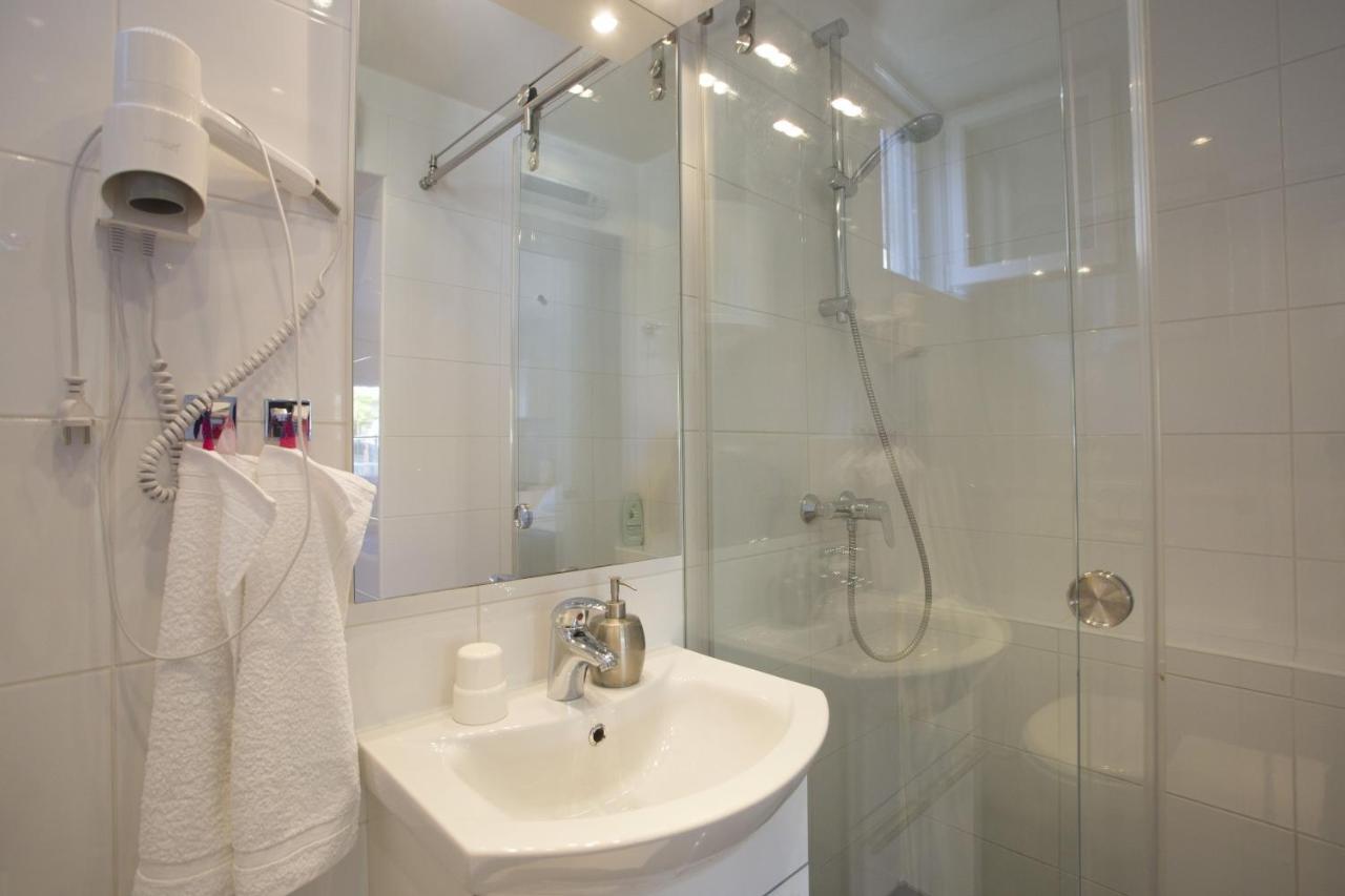 Guest House Kuseta سبليت المظهر الخارجي الصورة
